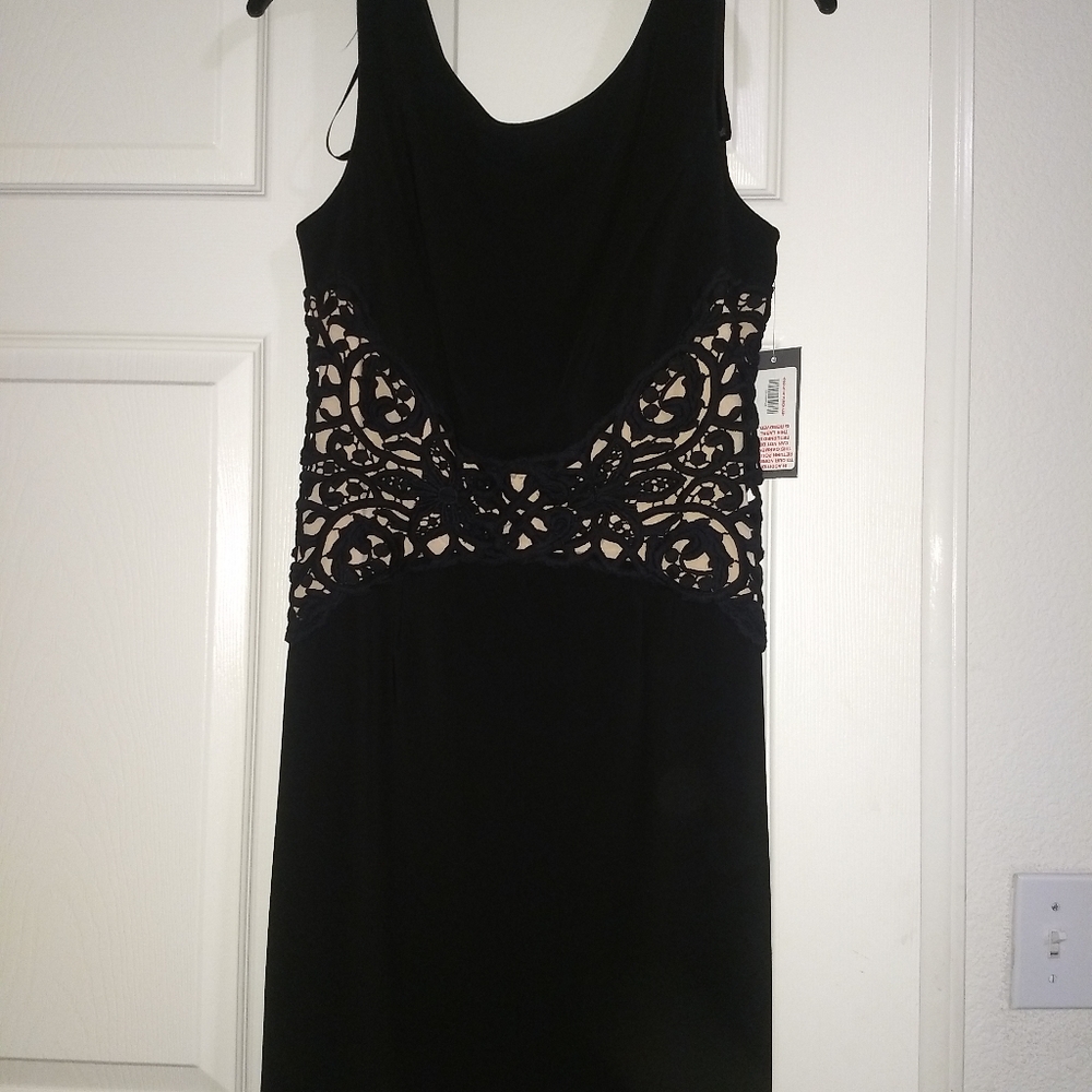 Jumpsuit - Picture 3 of 4